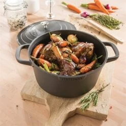 Lot Cocotte Légère Ronde En Fonte D'aluminium 20 Cm Coloris Noir Et Deux Maniques Silicone -Maison Cuisine Boutique 209010 3 2 Lot cocotte legere ronde en fonte d aluminium 20 cm coloris noir et deux maniques silicone Mathon