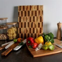 Planche à Découper Damier De Bois 43 X 31 Cm -Maison Cuisine Boutique 481009 1 1 Planche a decouper damier de bois 43 x 31 cm Ogo