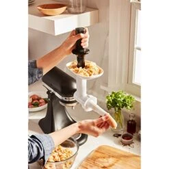 KitchenAid Accessoire à Farcir Les Saucisses 5KSMSSA -Maison Cuisine Boutique 720019 3 5 Accessoire a farcir les saucisses 5KSMSSA Kitchenaid